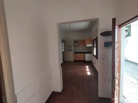 Depto Tipo Casa en Alquiler en Castelar Norte, $ 800.000
