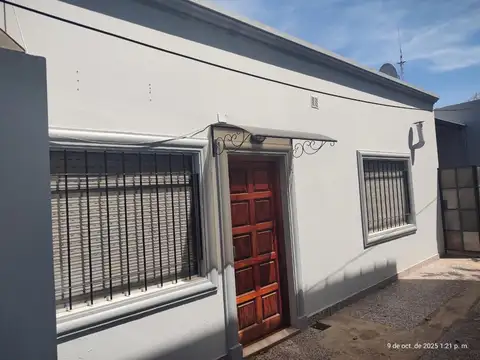 CASA TIPO PH INTERNO EN CASTELAR EN ALQUILER