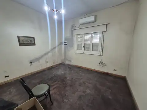 CASA 4 AMB EN VENTA PARQUE SAN MARTIN MERLO