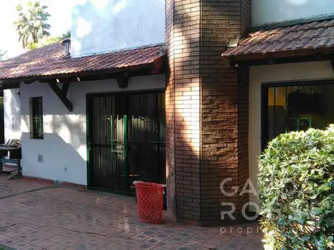 Casa en Venta con 1 cochera