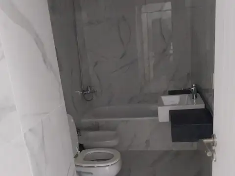 ALQUILER DEPARTAMENTO MONOAMBIENTE MUY LUMINOSO TORR LUMIERE