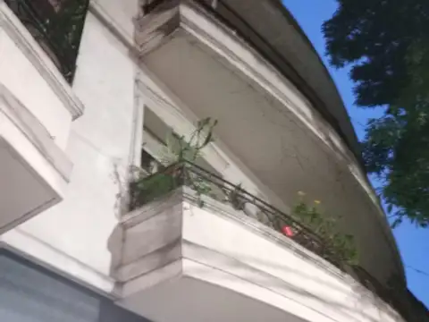 DEPARTAMENTO 3 AMBIENTES LATERAL