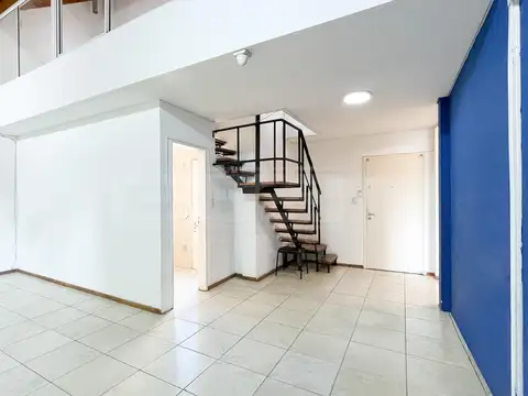 Oficina 4 ambientes con 2 baños