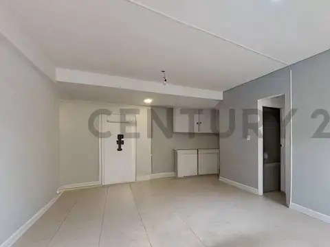 Venta departamento 2 ambientes con balcon sobre Hipólito Yrigoyen - Piñeyro, Avellaneda