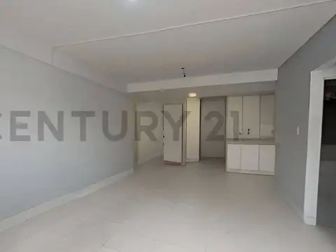Hipólito Yrigoyen 1300, Piso 0
