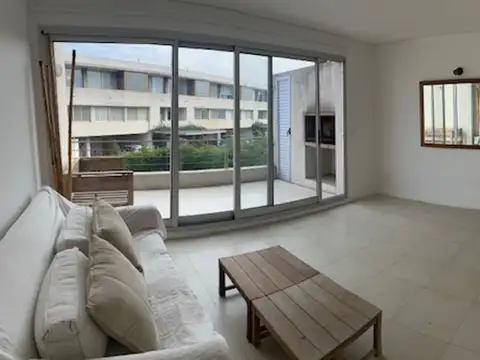 Muy Lindo duplex de 3 dormitorios en El Reflejo