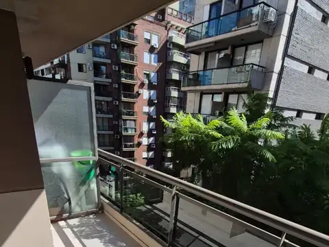 BROWN 1779 UN DORMITORIO, FRENTE CON BALCÓN. EXCELENTE ESTADO 481-5308