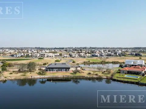 Lote en venta a la laguna El Cantón Barrio  Puerto
