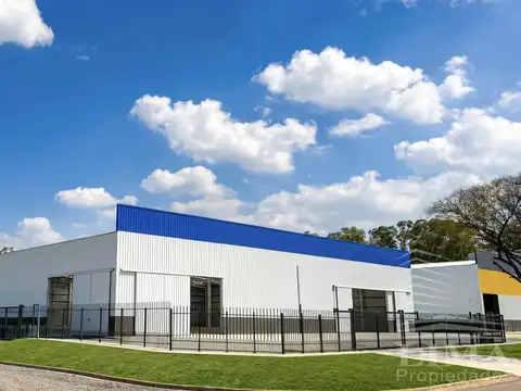 Nave Industrial en Uriburu  al 3300