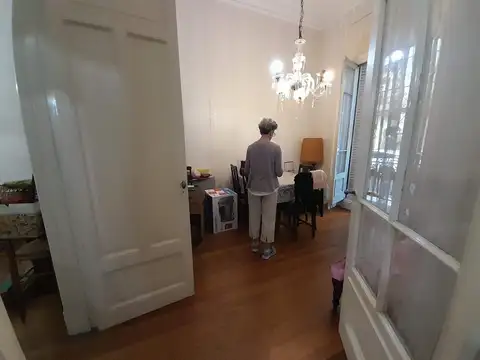 Depto Tipo Casa en Venta 80 años