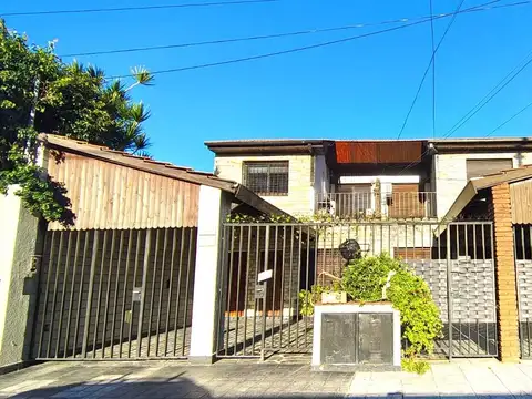 Depto Tipo Casa en Venta de 3 dormitorios