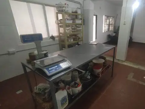 Local en Venta 75 años