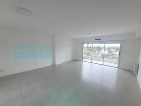 Departamento 4 ambientes con 2 baños