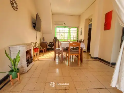 VENTA | PERMUTA - PH  de 2 dormitorios con cochera - España y Hospitales, Rosario - APTO CRÉDITO.
