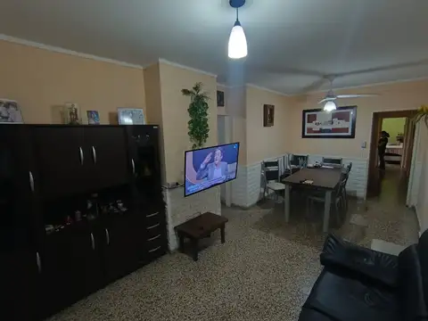 San Martín 1800, Piso 2