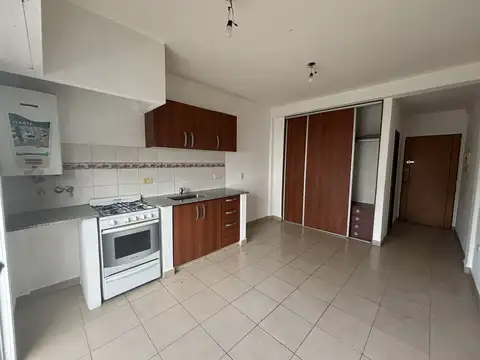 Monoambiente 20  mts. Con balcón al frente