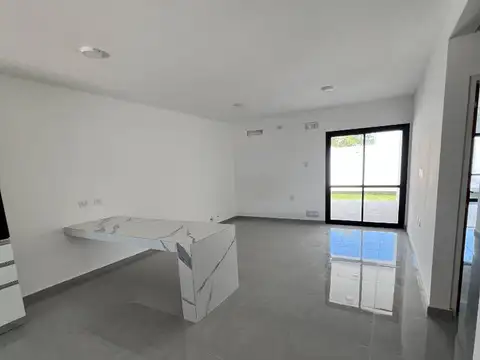 ALQUILO DUPLEX B NORTE VILLA ALLENDE, 2 DORM, 2 B, PISCINA