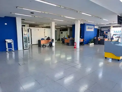 Local en Venta en Bernal Oeste, USD 280.000