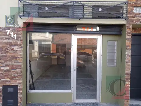 Local en Alquiler en Lanús Oeste, $ 430.000