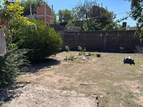 VENTA CASA CON JARDÍN EN FRANCISCO SOLANO