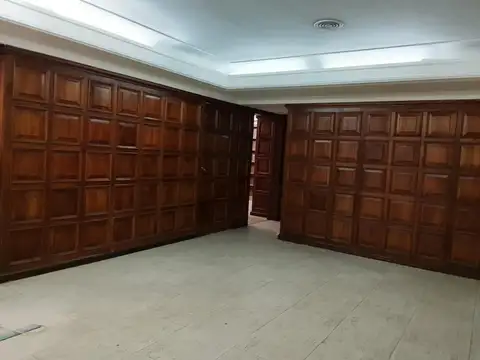 Oficina 4 ambientes con 2 baños