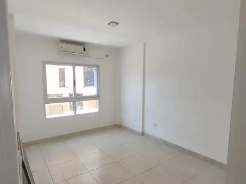 Departamento 2 dorm y Local Comercial