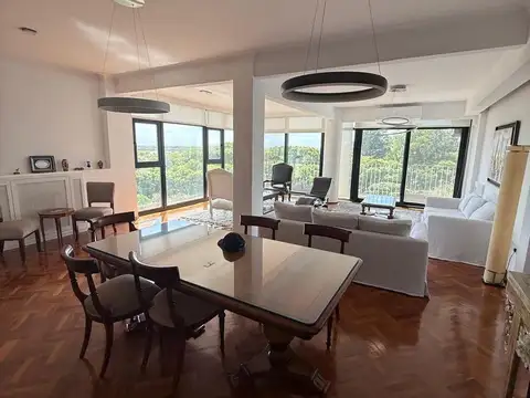 Departamento 8 ambientes con 2 baños