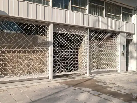 Local comercial de 260 m² en Merlo (Bs. As.) – Apto múltiples destinos