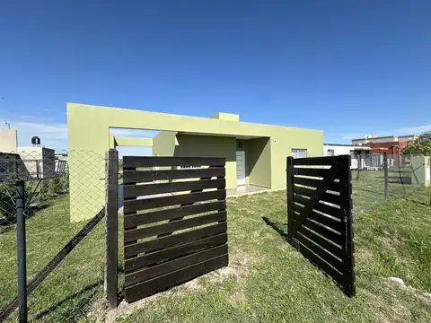 Venta Casa 2 dormitorios con gran parque