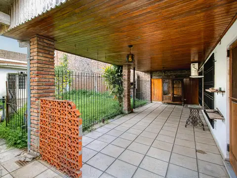 Casa en Venta en Villa Adelina, USD 327.000