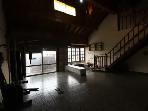 Depto Tipo Casa en Venta en La Tablada, USD 70.000