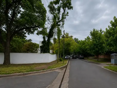 Terreno en Venta 17  mts Fondo