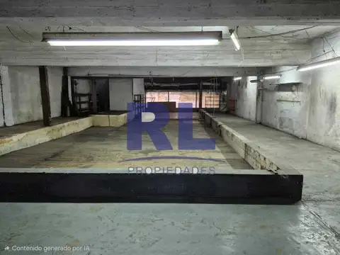 Deposito primer piso y Cocheras en planta baja