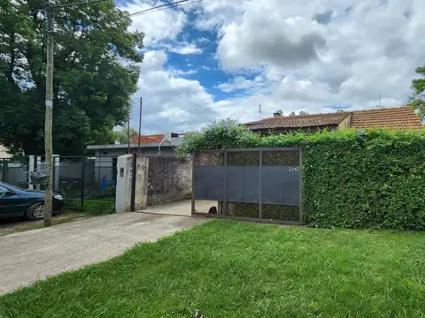 Casa en venta barrio De Vicenzo Grande, Pilar
