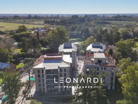 ALTOS LOS ROBLES | Depto 3 ambientes en venta con jardín | Loma Verde
