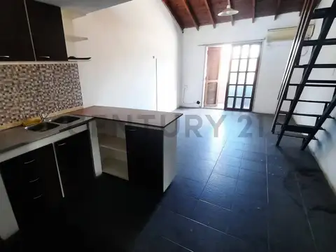 Depto Tipo Casa en Venta al Suroeste