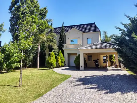 CASA EN VENTA CON VISTA A LA LAGUNA EN SAN FRANCISCO - VILLA