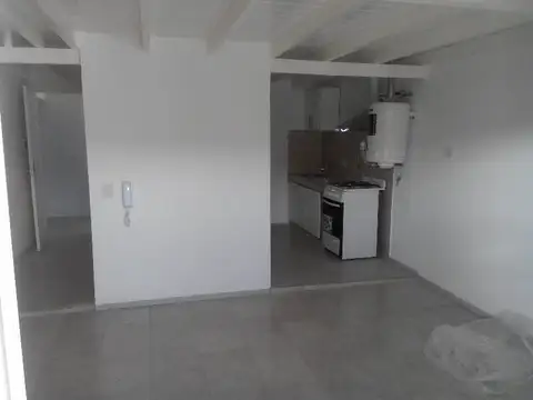 DEPTO 2 AMB.TIPO LOFT  COMPLEJO CON PISICINA 2 PISO POR ESCALERA.TODO INCLUIDO (EXPENSAS. ABL