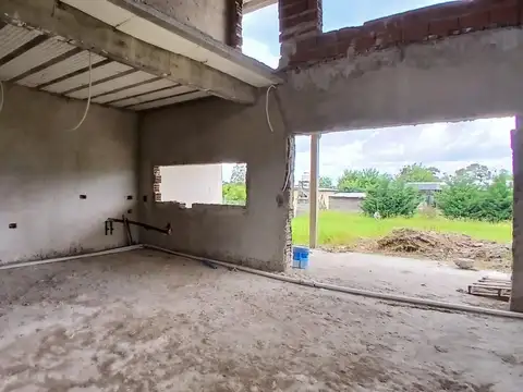 Casa 4 ambientes con 4 baños