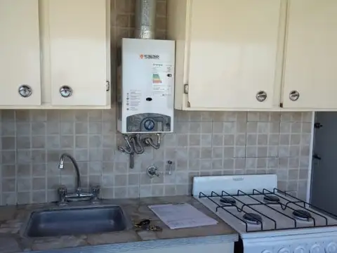 Departamento monoambiente al frente Jm Rosas y 9 de julio