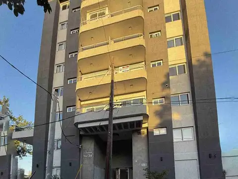 DEPARMENTO 2 AMBIENTES EN VENTA EN HAEDO C/BALCON