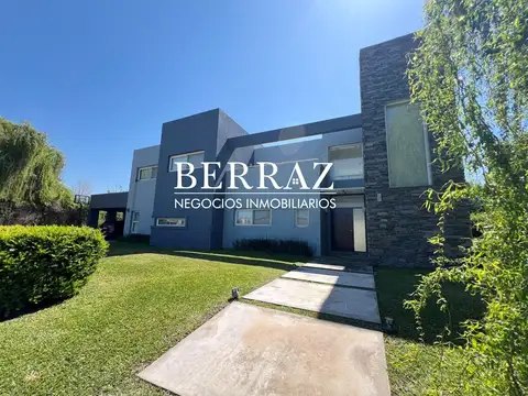 Casa Alquiler 5 Dormitorios Barrio Los Robles Lote de 2000 m2 Haras Santa María , Escobar