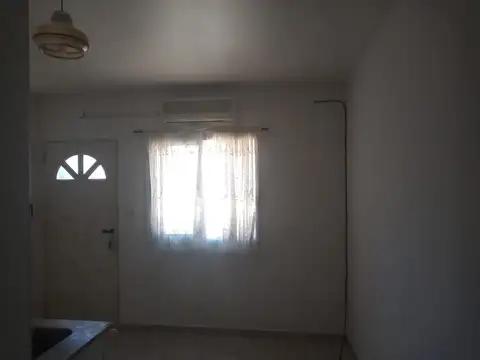 Departamento en Venta en Villa De Mayo, USD 98.000