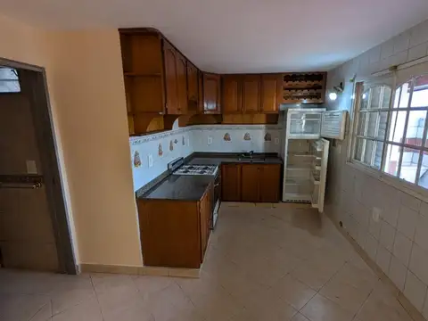 H. Yrigoyen 5100, Piso 1°