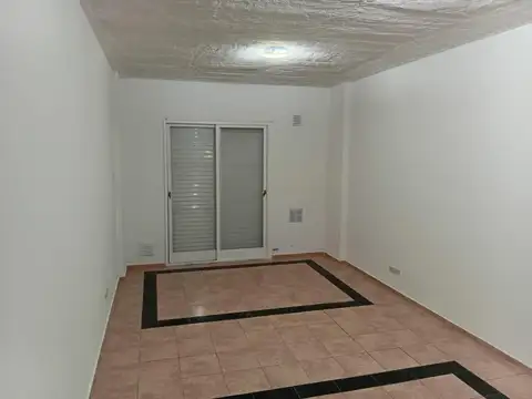 Av Brasil 1700, Piso 1