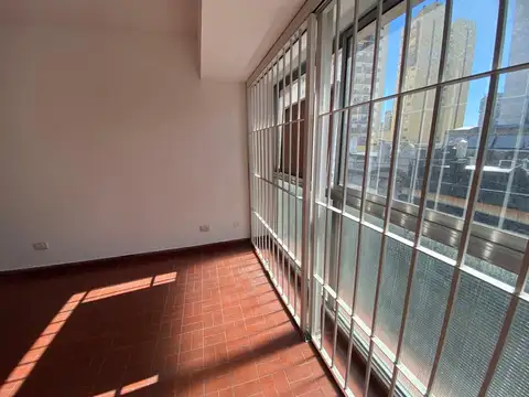 Oficina en Alquiler 35 años