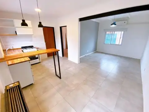 Depto Tipo Casa en Venta de 1 dormitorio