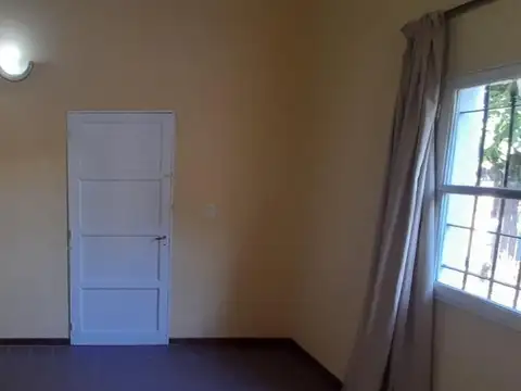 Casa de 3 habitaciones. B° Natania XV. Rivadavia