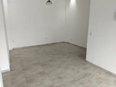 Departamento tipo PH en Primer Piso 3 Ambientes NO ACEPTA MASCOTAS