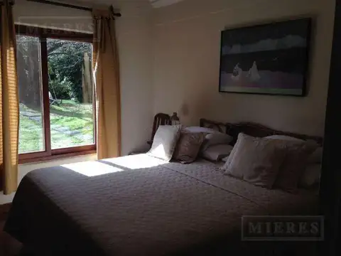 Casa 7 ambientes con 3 baños